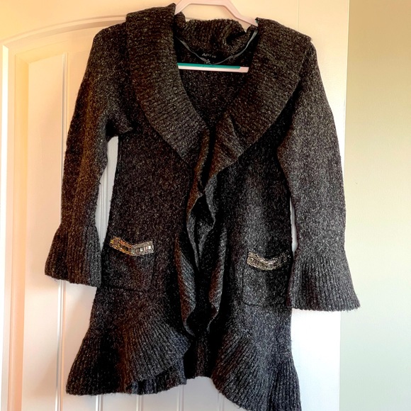 APT. 9 Women's Gray Cardigan Sweater Top Wool Ruffle Rhinestone Pockets, Sz S - Picture 2 of 16